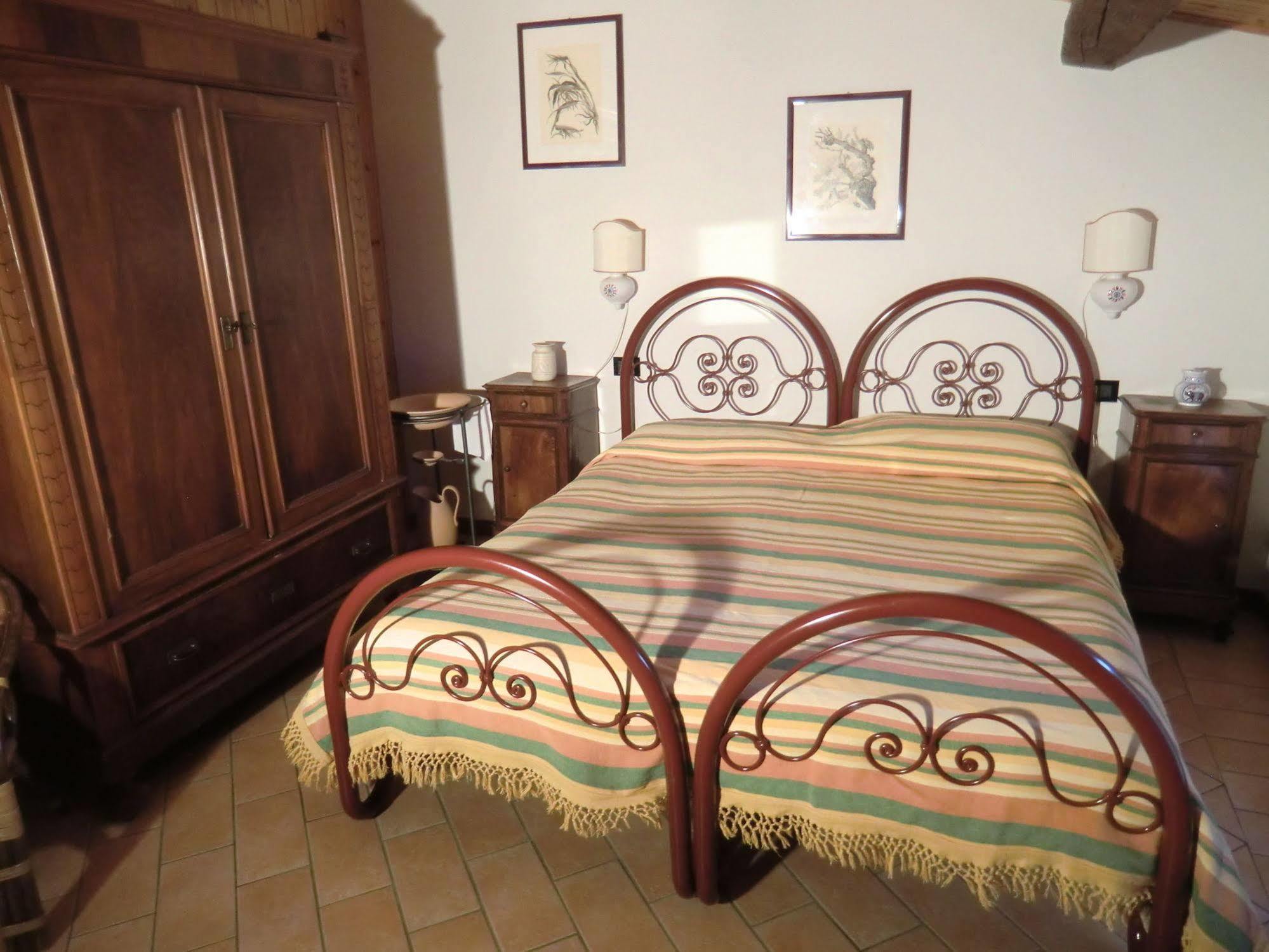 Agriturismo Ca'De'Gatti Faenza Bagian luar foto